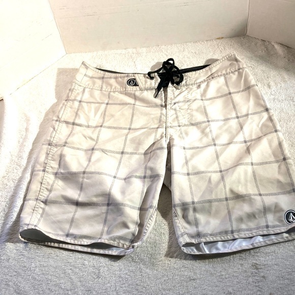 Mens Volcom Frickin Off White Plaid Board Shorts - Picture 1 of 10